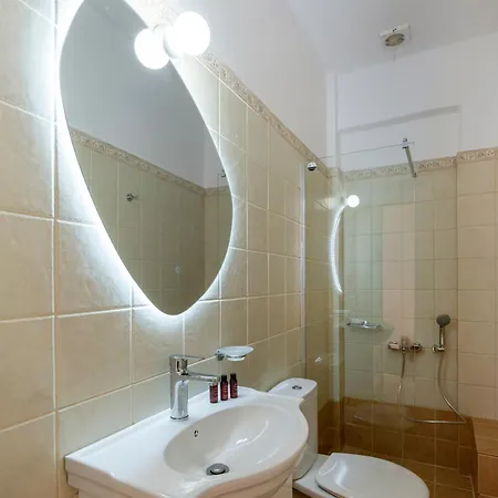 Valeli Maisonette - 3br & Parking In The Center بيت للعطل ناوسا