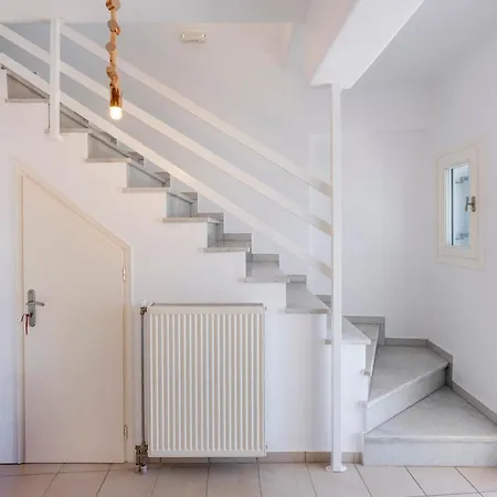 بيت للعطل Valeli Maisonette - 3br & Parking In The Center